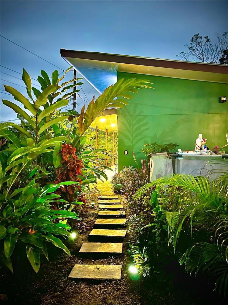 Vacation Bartenderluisch La Fortuna